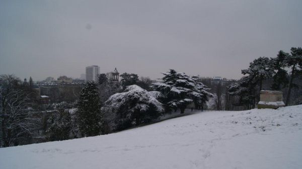 2013 Paris in the snow DSC02266