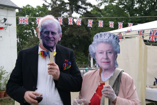 2011 Rodney visit April and Royal Wedding DSC00678