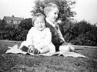 1948 Auntie Frances and the young Wilkinson family